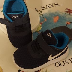 Toddler shoes